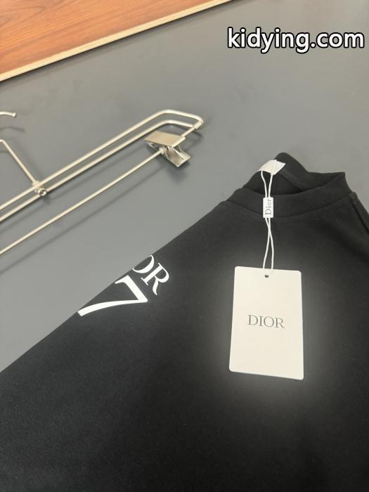 偽 ブランド サイトランキング商品  2026年限定発売新品 着心地抜群&nbsp;&nbsp;&nbsp;&nbsp;長袖Ｔシャツディオール._0_1
