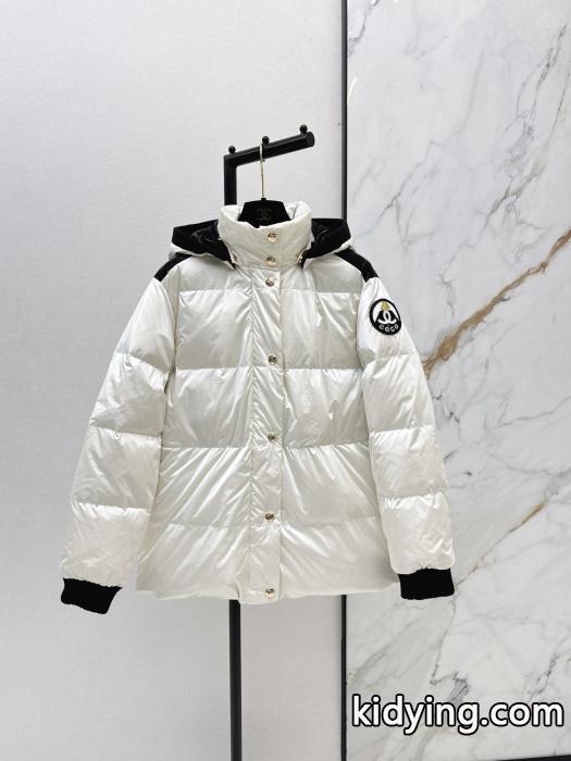 ブランド コピー s 級毎年大人気商品 目を惹くアイテム HOT低価CHANEL&nbsp;&nbsp;&nbsp;&nbsp;ダウンジャケット.._0_1