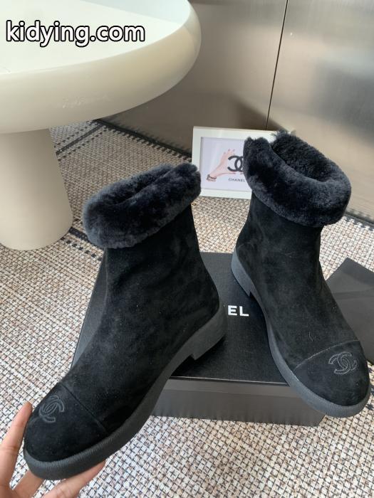 セールで嬉しい入荷 根強い人気定番商品 魅力を引き出してくれるCHANELコピー ブランド 通販ブーツ靴._0_3
