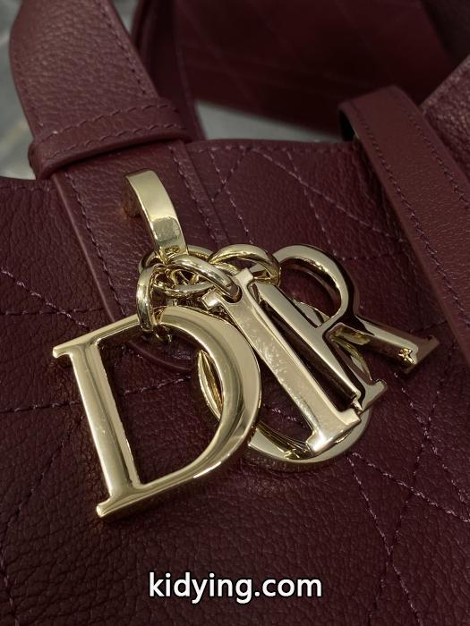 激安 ブランド 通販爆発的人気 人気名品 大人の色味 バッグDIOR.._0_1