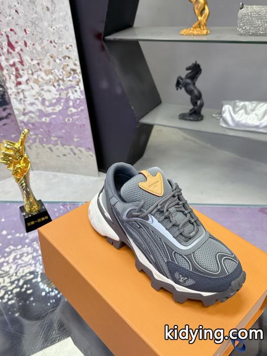 超人気でめちゃかわいい 高級感ある 完売次第終了早い者勝ちスニーカーコピー 品 ブランドLOUIS VUITTON._0_4