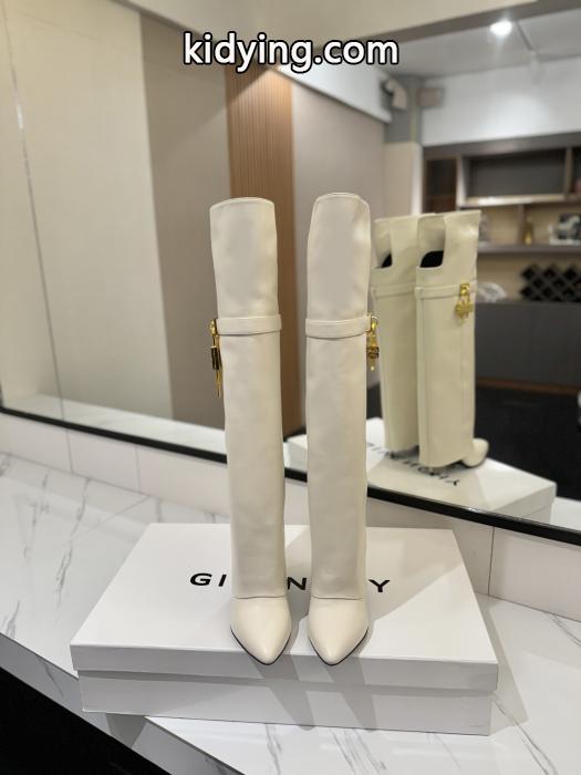 コピー 通販ブーツ靴ジバンシーこの冬絶対欲しい 今度こそ完売！ 足長効果のある._0_2