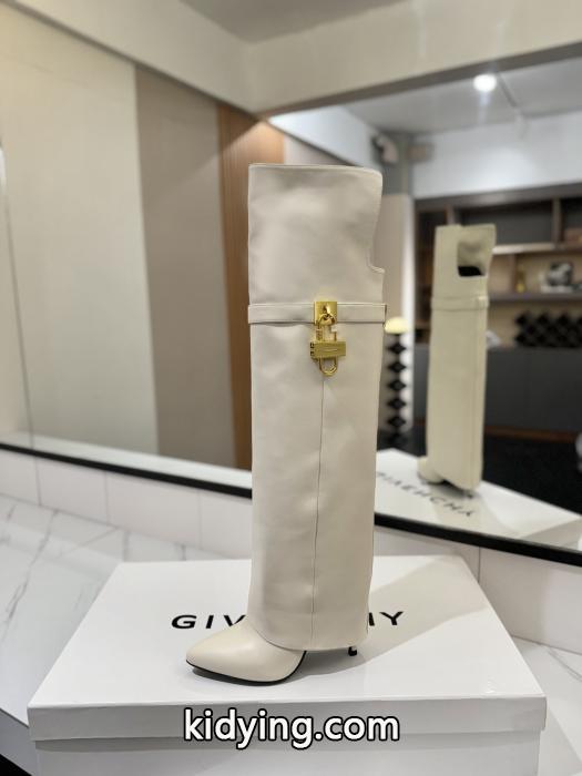 コピー 通販ブーツ靴ジバンシーこの冬絶対欲しい 今度こそ完売！ 足長効果のある._0_3