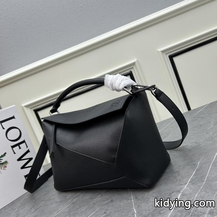 Loeweバッグ国内発機能的 送料込 大人気 好評につき継続中スーパー コピー 通販 優良._0_1