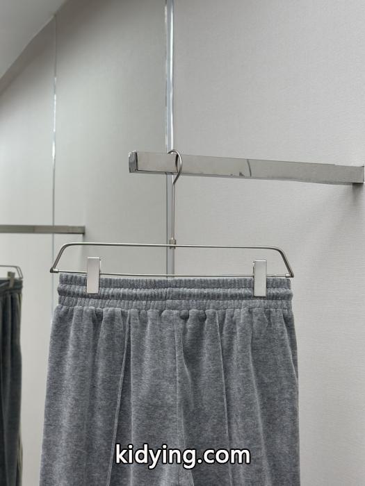 コピー ブランド 販売セリーヌ洗練デザイン 最新商品即完売必至 ヘルシー 抜け感重視ジーンズ.._0_4