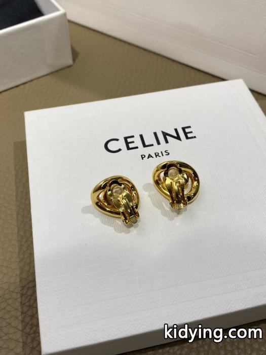 CELINE&nbsp;&nbsp;&nbsp;&nbsp;ヘアアクセサリーコピー 商品 販売今年の秋冬は最安値 VIPセール 2026大人気 .._0_0
