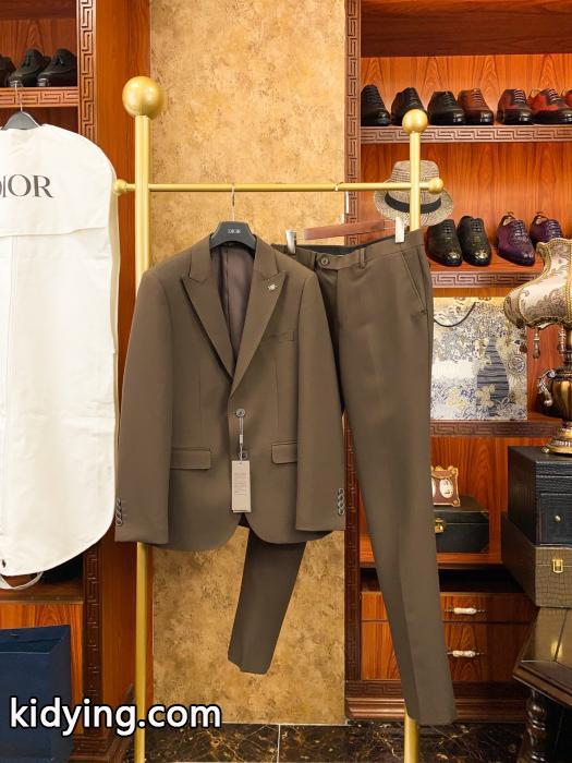 DIOR&nbsp;&nbsp;&nbsp;&nbsp;スーツコピー 通販ずっと人気♪ 最新入荷260%新品 セレブも多数愛用.._0_0