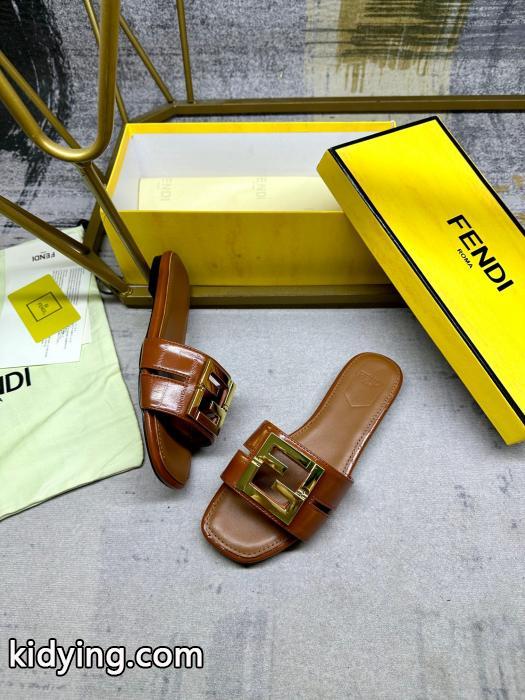 大注目国内完売数量限定 上質上品 ぐっと鮮度がアップ&nbsp;&nbsp;&nbsp;&nbsp;サンダルブランド 激安 FENDI.._0_1