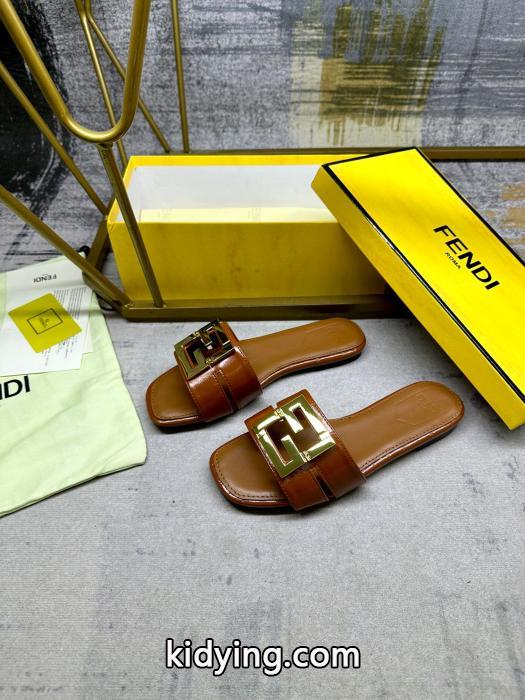 大注目国内完売数量限定 上質上品 ぐっと鮮度がアップ&nbsp;&nbsp;&nbsp;&nbsp;サンダルブランド 激安 FENDI.._0_3