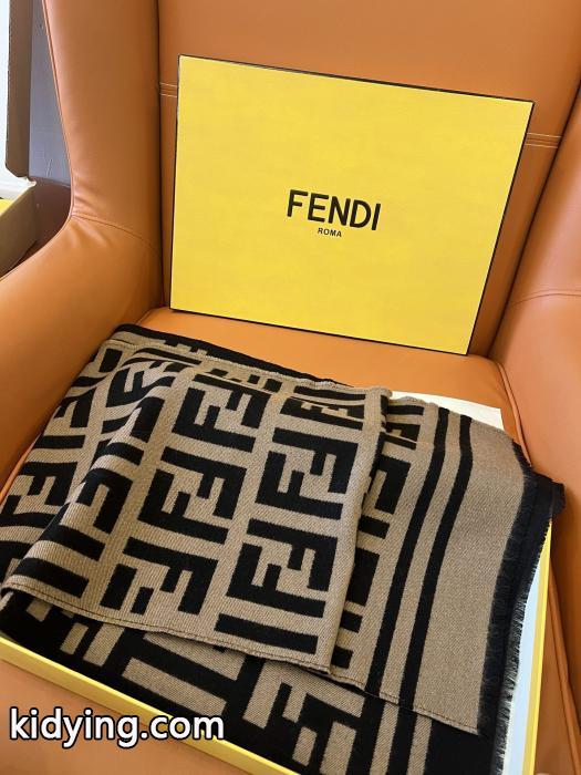 FENDIマフラーブランド スーパー コピー格好良い あえて透かすスタイル 数量限定特価.._0_2