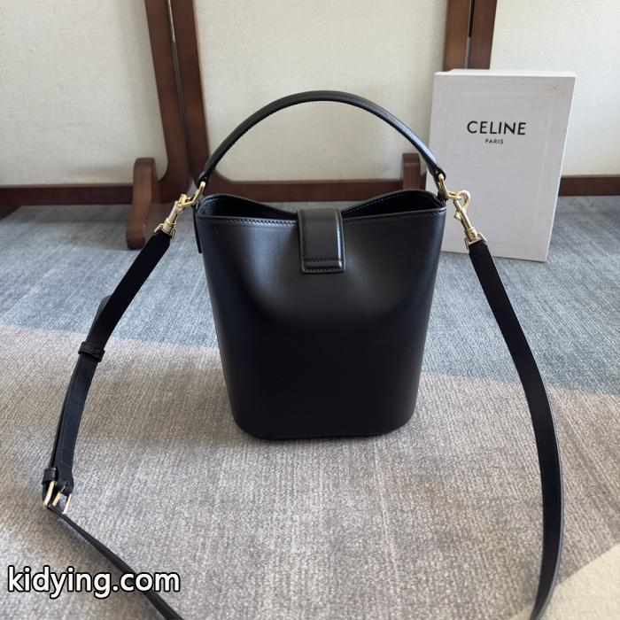 バッグ暑い日にも涼やかさを感じる 綺麗な 個性的なモデルブランドコピーCELINE._0_2