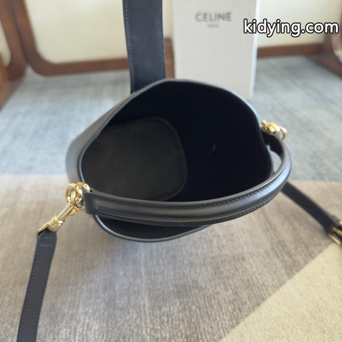 バッグ暑い日にも涼やかさを感じる 綺麗な 個性的なモデルブランドコピーCELINE._0_7