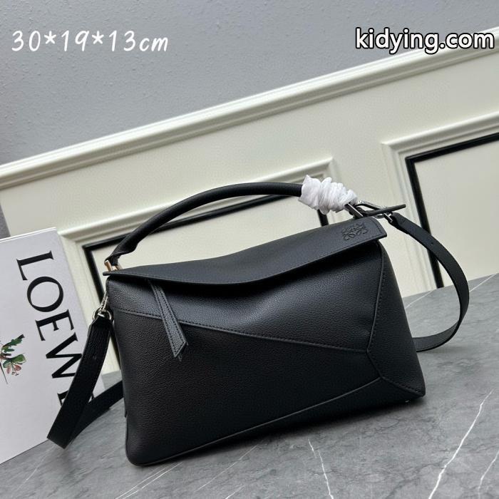 新品保証 肌触りがとても良い 季節を問わず活躍しLoeweバッグブランド コピー  ._0_4