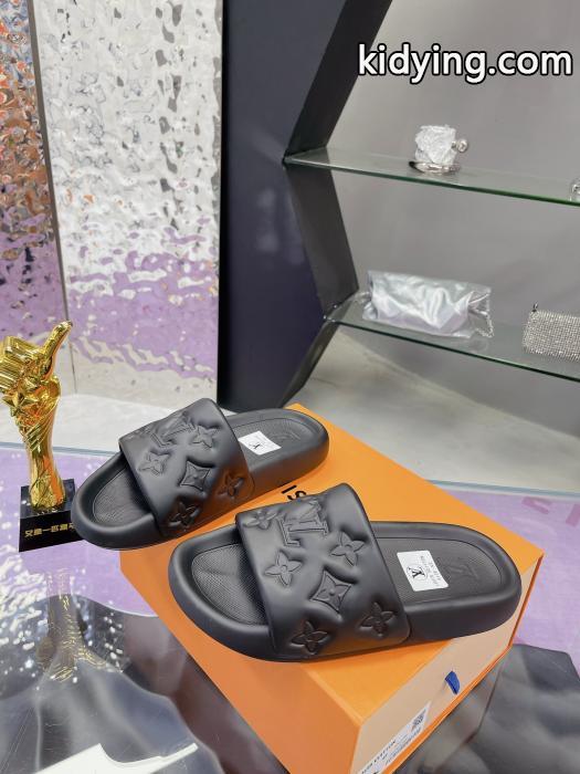 華やかな印象に 大人でお上品 【激安】高級品通販LOUIS VUITTONブランド コピー 品&nbsp;&nbsp;&nbsp;&nbsp;サンダル.._0_0