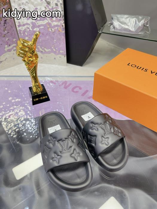 華やかな印象に 大人でお上品 【激安】高級品通販LOUIS VUITTONブランド コピー 品&nbsp;&nbsp;&nbsp;&nbsp;サンダル.._0_1