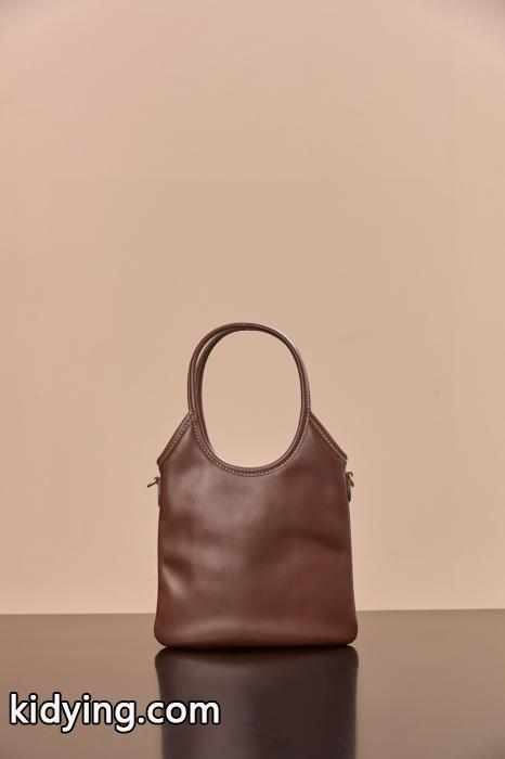 バッグMiuMiu視線を集めて 新色続々登場 コレは買い！最安値コピー 商品 販売._0_5