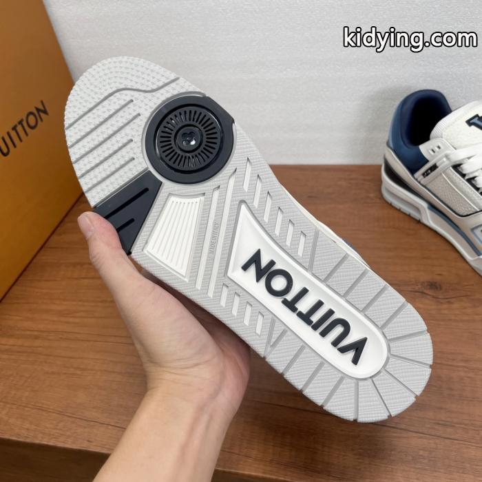鮮度が手に入る 高感度アイテム 立ち上げより入荷!ブランド コピーLOUIS VUITTONスニーカー._0_5