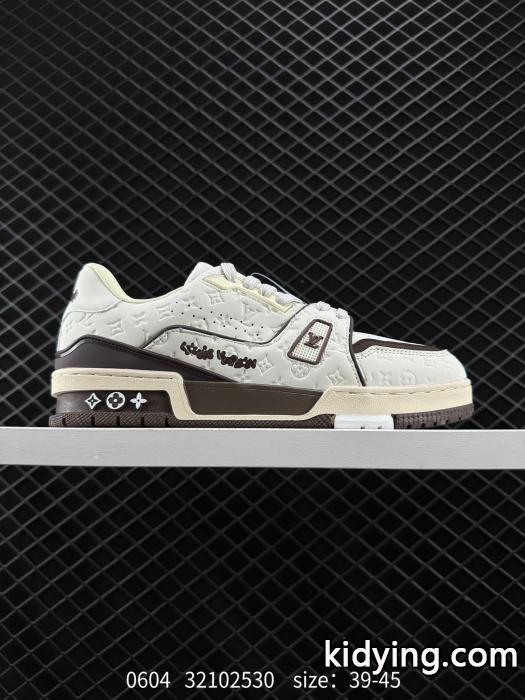 &nbsp;&nbsp;&nbsp;&nbsp;スニーカーLOUIS VUITTON偽物 ブランド ショップ注目の一品 完売間近 今季爆発的な人気.._0_0