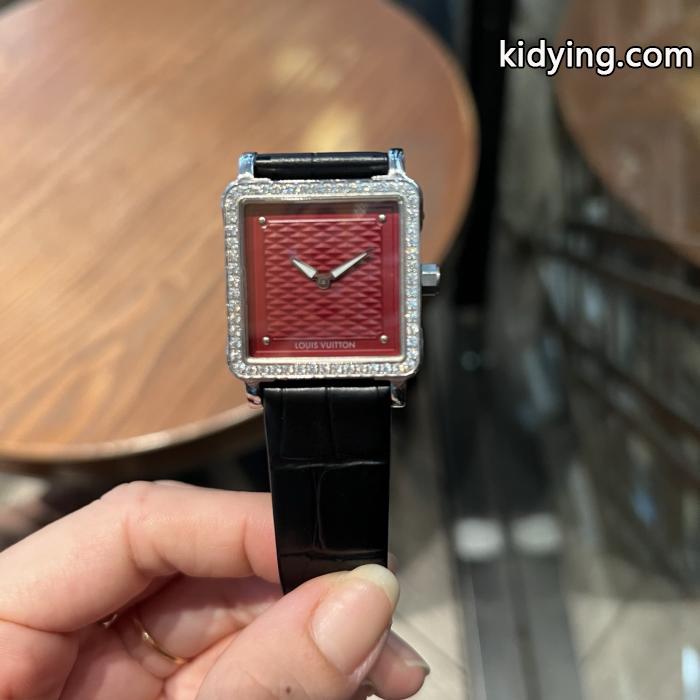 大人気!!完売前に 人気商品新色登場！ お得低価LOUIS VUITTONスーパー コピー どこで 買える時計.._0_0
