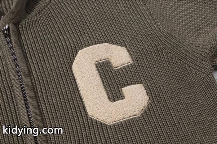 パーカセーターブランド 品 コピーCELINE高級感ある カワイイ雰囲気 爽やかすぎない大人の印象に._0_3