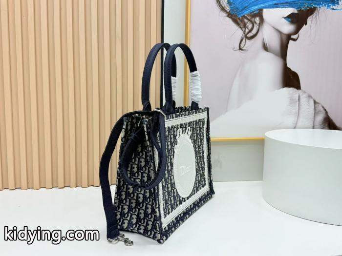 DIOR最強の定番コーデ 注目を集める 今年人気定番バッグブランド スーパー コピー._0_1