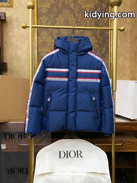 偽物 通販ディオール日本未入荷 確保済み安心国内発送 肌触りのいい  &nbsp;&nbsp;&nbsp;&nbsp;ダウンジャケット._0_0