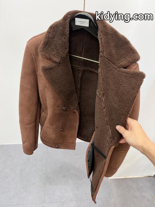 &nbsp;&nbsp;&nbsp;&nbsp;ダウンジャケットLoeweブランド コピー上品な印象に格上げ 冬のフレッシュな気分に ハイグレード._0_2