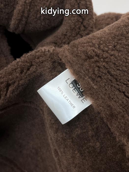 &nbsp;&nbsp;&nbsp;&nbsp;ダウンジャケットLoeweブランド コピー上品な印象に格上げ 冬のフレッシュな気分に ハイグレード._0_4