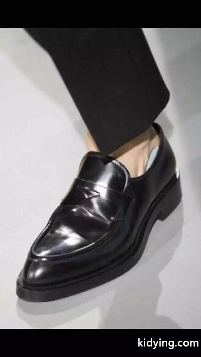 偽 ブランド &nbsp;&nbsp;&nbsp;&nbsp;ビジネスシューズPRADA2026-2026年モデル入荷 毎年大人気商品 高級感に溢れ._0_0