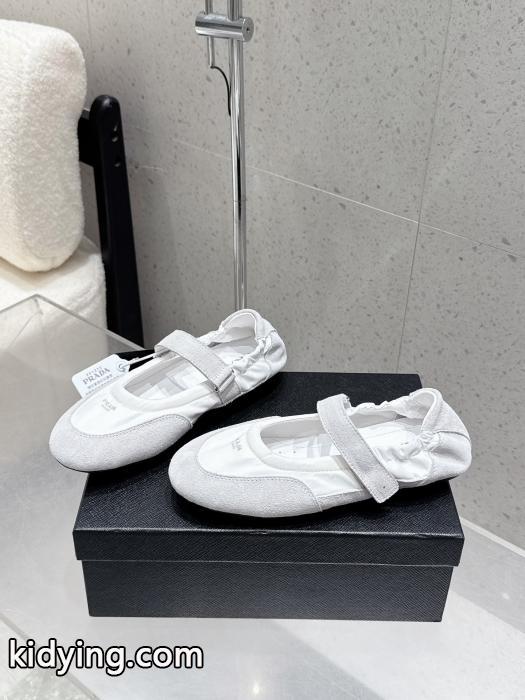 激安 通販 ブランドコレで完璧! トレンドを追求した新作 上品さ漂うプラダ鞋子._0_2