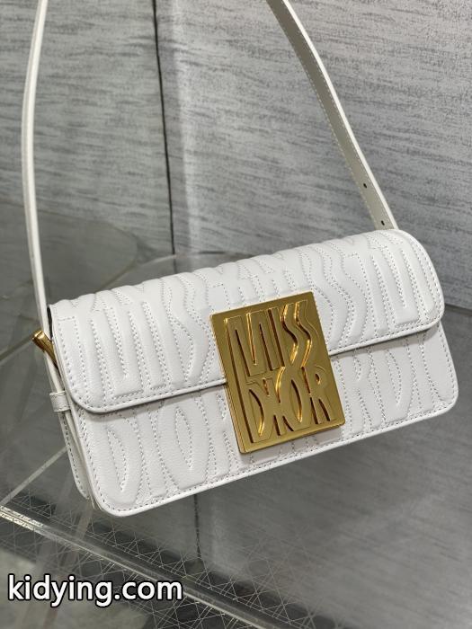 ブランド スーパー コピー 通販バッグ在庫あり即発 愛用者がとっても多い 華やかさ満点DIOR._0_1