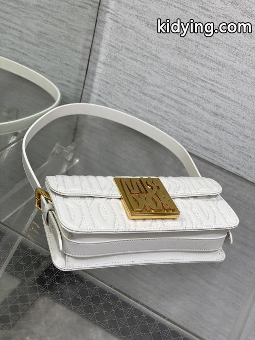 ブランド スーパー コピー 通販バッグ在庫あり即発 愛用者がとっても多い 華やかさ満点DIOR._0_6