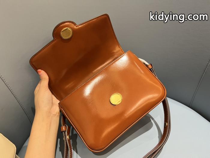 定番人気 スタイルアップ 完売間近バッグスーパー コピー 安心Tory Burch._0_5