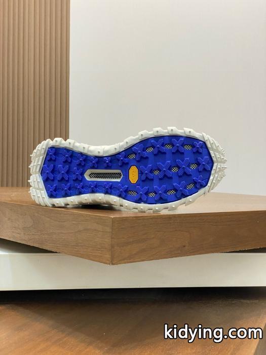 大人気アイテムが勢ぞろい 数量限定セール 人気急上昇MONCLERスニーカーブランド コピー 品.._0_6