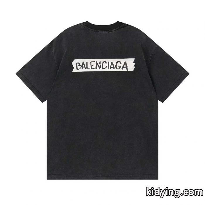 風合いが魅力 在庫を確保 一番欲しいのはBalenciaga偽物 ブランド ショップシャツ.._0_1