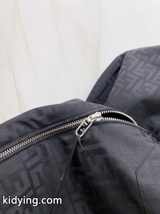 人気商品新色登場！ 保温力に優れた 快適な着心地ジャケットブランド コピー 販売 店フェンディ.._0_3