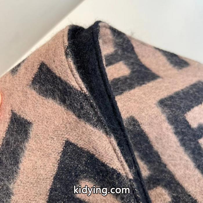 ブランド コピー バックジャケッ超目玉 売切必至超安値 数量限定特売FENDI.._0_3
