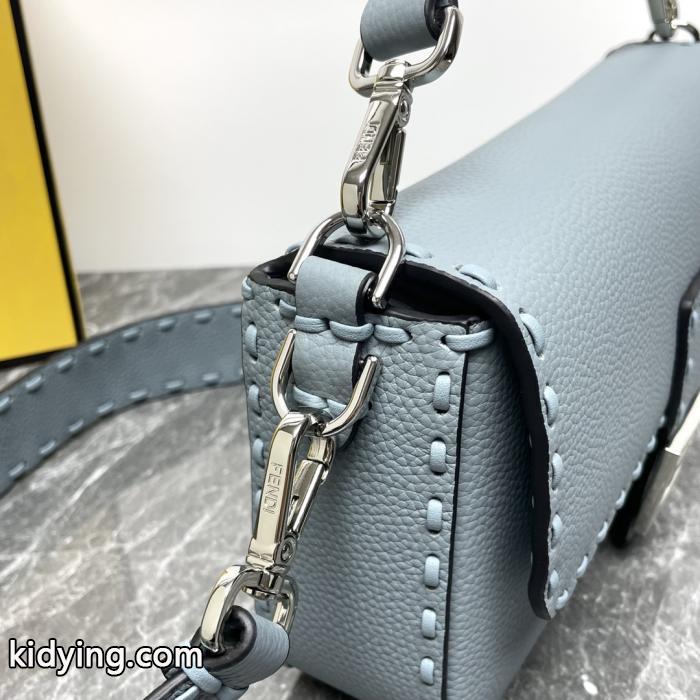【新アイテム】  高評価の人気品  ファッション感満載！FENDI偽物 ブランド ショップレディース.._0_2