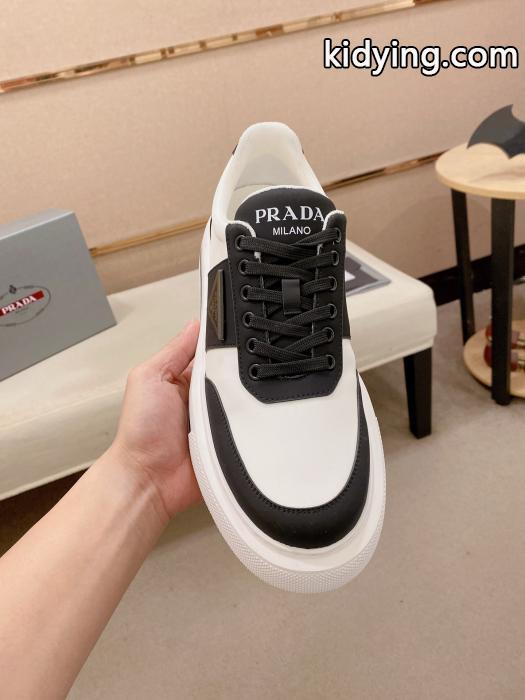 絶対オススメ♡  26AWの最新アイテム 抜け感のある冬着物スニーカーコピー ブランド 通販PRADA._0_1