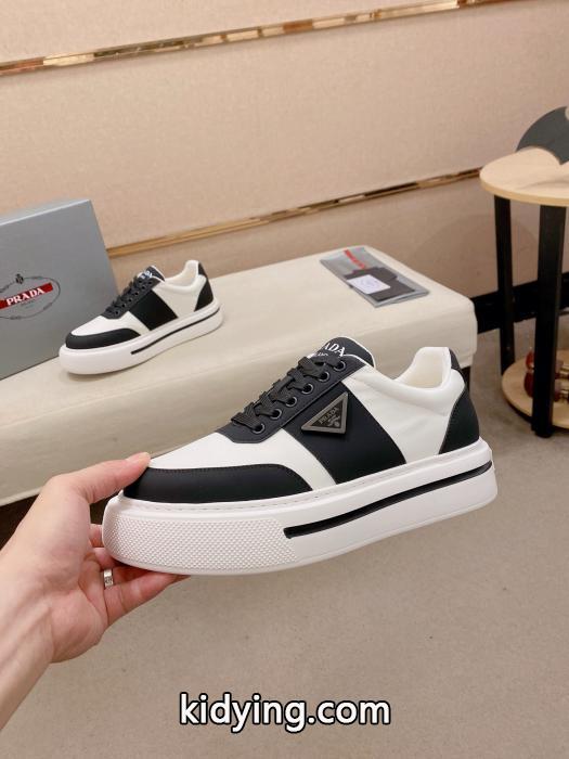 絶対オススメ♡  26AWの最新アイテム 抜け感のある冬着物スニーカーコピー ブランド 通販PRADA._0_2