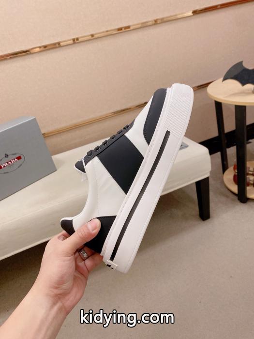 絶対オススメ♡  26AWの最新アイテム 抜け感のある冬着物スニーカーコピー ブランド 通販PRADA._0_4