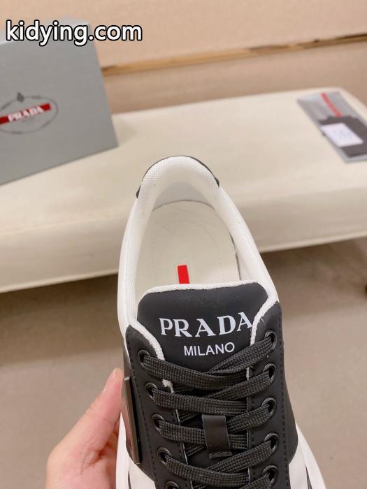 絶対オススメ♡  26AWの最新アイテム 抜け感のある冬着物スニーカーコピー ブランド 通販PRADA._0_5