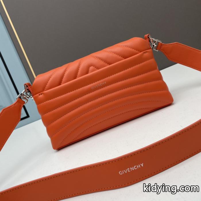 ブランド 偽物 激安のGIVENCHYいつの時代もやっぱり 大人フェミニン 2026新品セール.._0_2