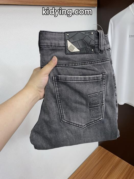 ズボンジバンシー今年のトレンドのシルエット 軽快に着こなせる 絶対欲しいブランド レプリカ.._1_0