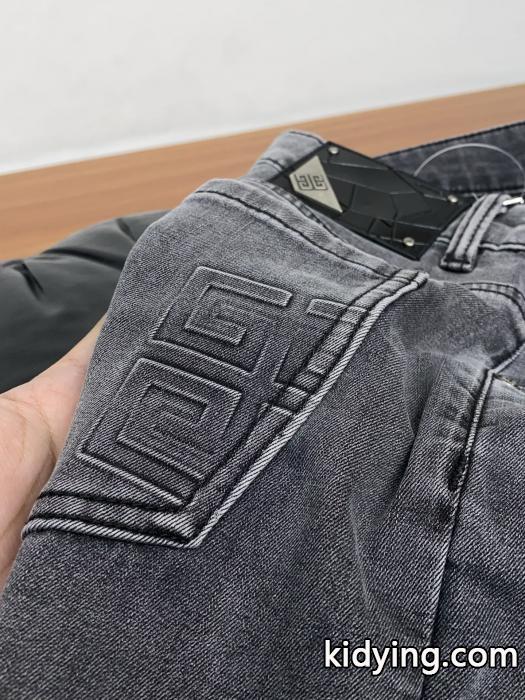ズボンジバンシー今年のトレンドのシルエット 軽快に着こなせる 絶対欲しいブランド レプリカ.._1_4