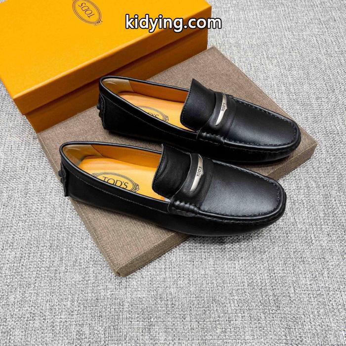 TODSブランド コピー  2026年秋冬シーズンに登場 奥行きのある 抜け感スゴイ&nbsp;&nbsp;&nbsp;&nbsp;ビジネスシューズ._0_0