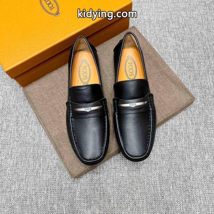 TODSブランド コピー  2026年秋冬シーズンに登場 奥行きのある 抜け感スゴイ&nbsp;&nbsp;&nbsp;&nbsp;ビジネスシューズ._0_1