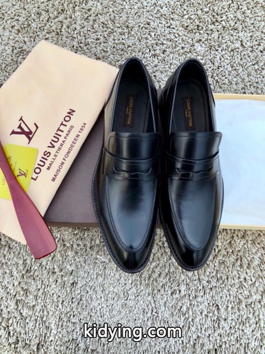 新着品 大人気限定カラー 今年のトレンドのシルエット&nbsp;&nbsp;&nbsp;&nbsp;ビジネスシューズブランド コピー 通販ルイ ヴィトン._0_0