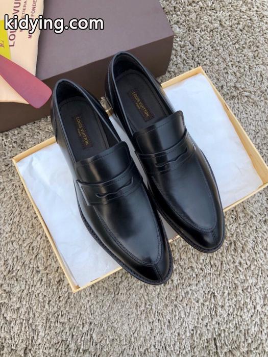 新着品 大人気限定カラー 今年のトレンドのシルエット&nbsp;&nbsp;&nbsp;&nbsp;ビジネスシューズブランド コピー 通販ルイ ヴィトン._0_1
