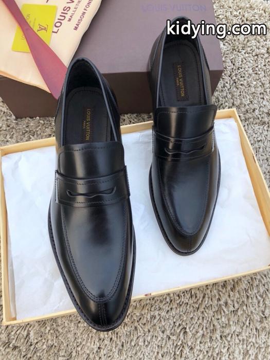 新着品 大人気限定カラー 今年のトレンドのシルエット&nbsp;&nbsp;&nbsp;&nbsp;ビジネスシューズブランド コピー 通販ルイ ヴィトン._0_4